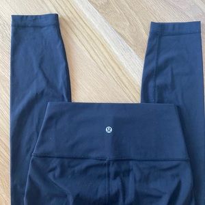 Lululemon black leggings